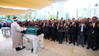 Metin Keçeli son yolculuğuna uğurlandı