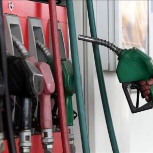Motorinde tarihi eşik aşıldı! Litre fiyatı 100 TL’nin üzerine çıktı