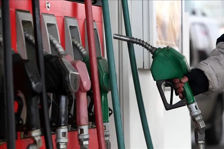 Motorinde tarihi eşik aşıldı! Litre fiyatı 100 TL’nin üzerine çıktı
