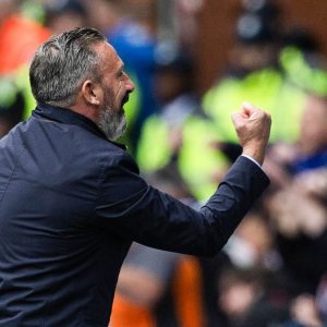 Rangers derbide Celtic’i 3-0 mağlup etti