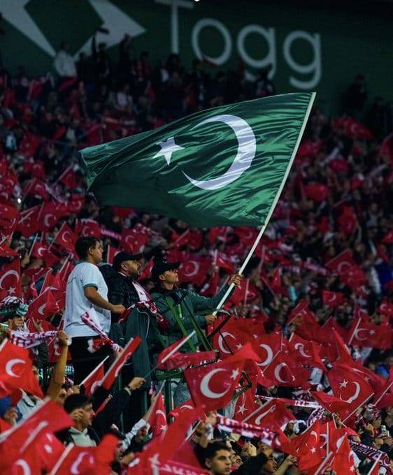 Rumeli Türkleri’nin Yaşayan Hafızası Ay-Yıldızlı Yeşil Bayrak: Rumeli Sancağı! 1 rumeli yesil bayrak