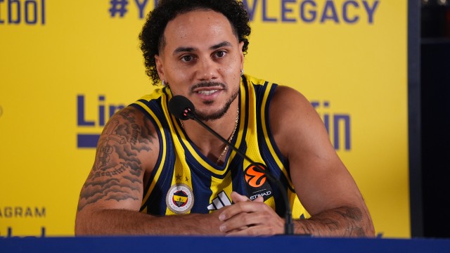 EuroLeague’de yeni sezon heyecanı başlıyor 2 Shane Larkin’in katıldığı Fenerbahçe, Wade Baldwin ve Talen Horton-Tucker’ın da bulunduğu güçlü guard rotasyonuyla sezona giriyor