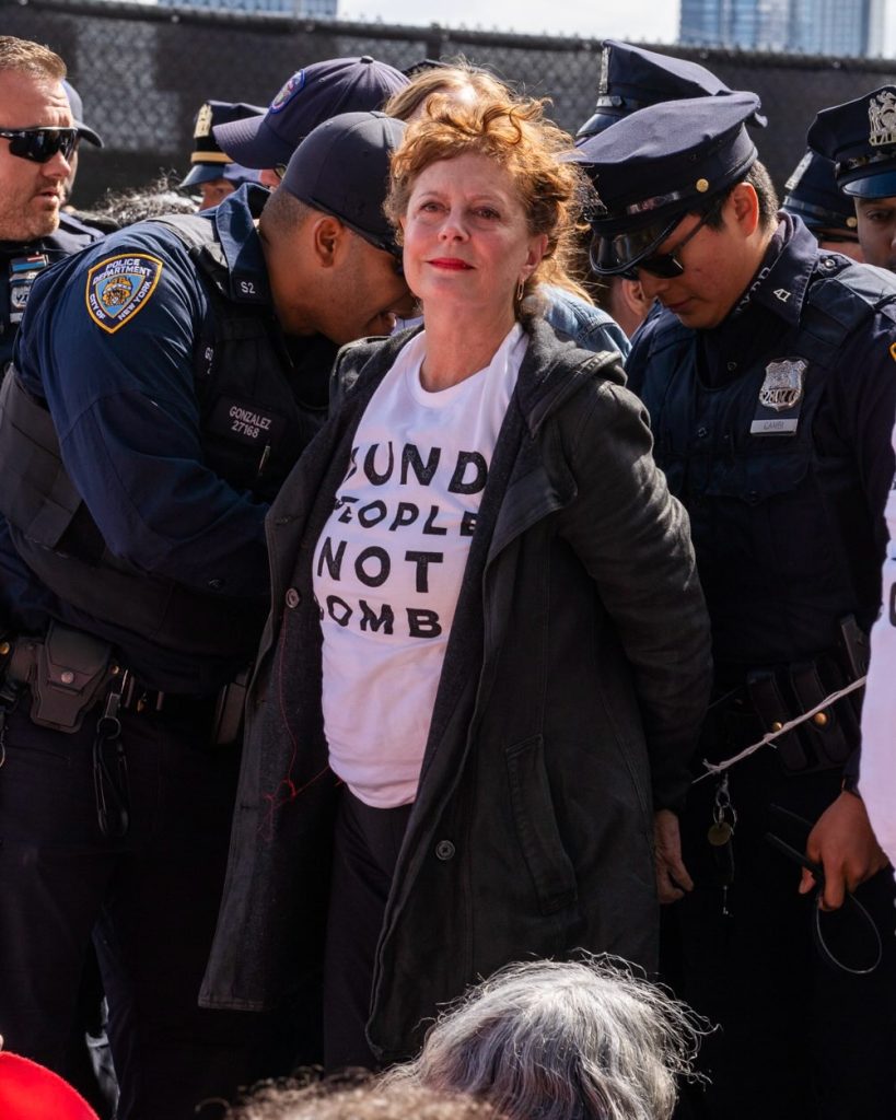 Benjamin Netanyahu ve İsrail’e dev boykot 1 susansarandon 819x1024 1