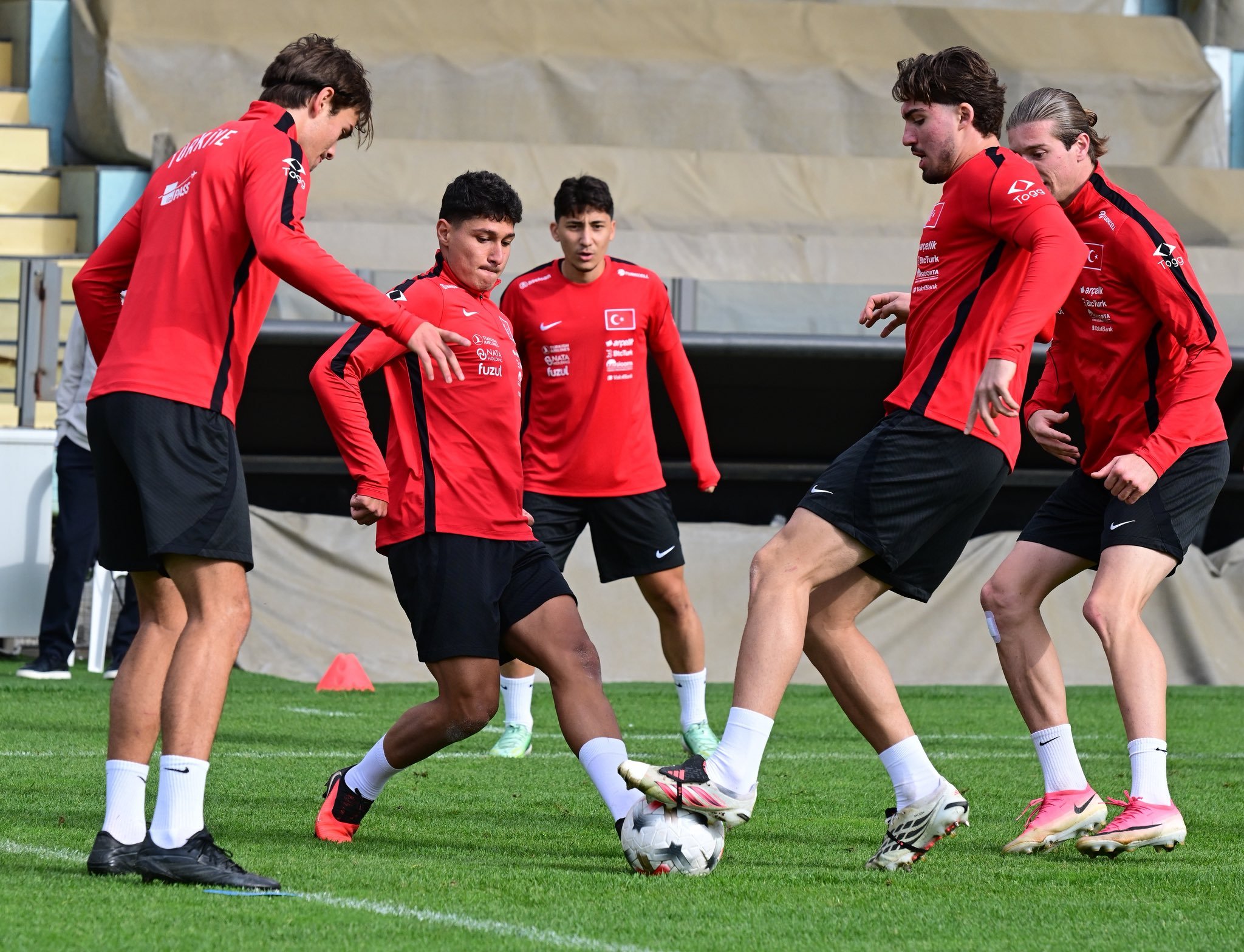 Ümit Milli Futbol Takımı, Ukrayna’dan istediğini aldı!