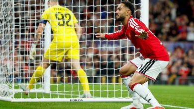 Manchester United güle oynaya kazandı