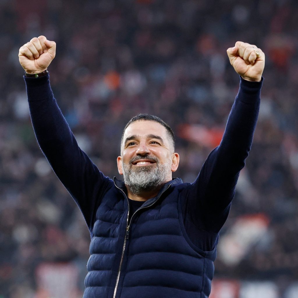 Arda Turan’dan çok sert açıklama! 1 arda2 2 1024x1024 1