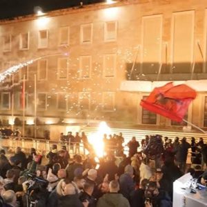 Arnavutluk’ta protestolar büyüyor: 89 kişi yaralandı