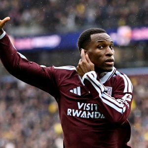 Manchester City, Aston Villa’ya boyun eğdi