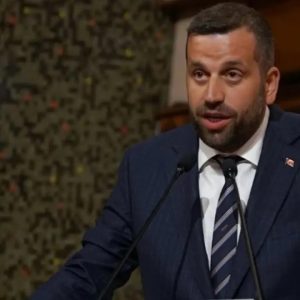 Ataşehir Belediyesi AK Parti’ye geçti