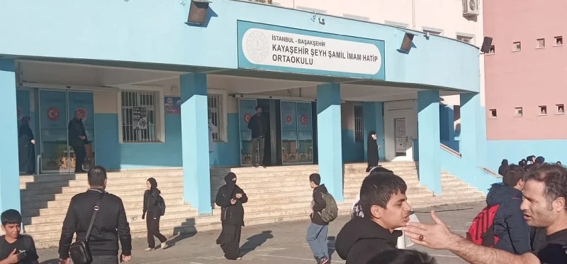 Başakşehir’de okulda bıçaklı saldırı! 5 kız öğrenci yaralandı