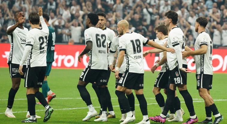 Beşiktaş Hoffenheim maçı öncesinde Vincenzo Italiano, Beşiktaş'ın Avrupa Ligi hedefleri ve kadrodaki eksikler hakkında açıklamalarda bulundu.