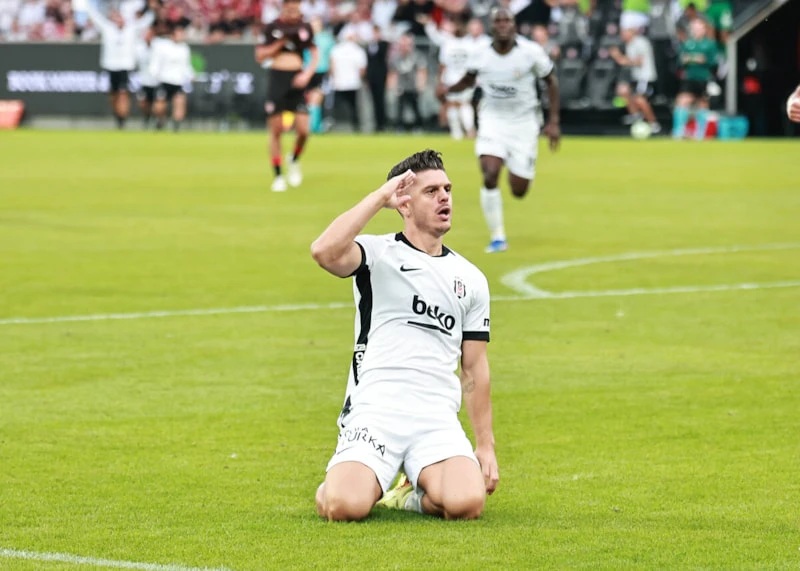 Beşiktaş’ta Milot Rashica şoku!