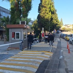 Çukurova Belediye Başkanı Emrah Kozay gözaltına alındı!