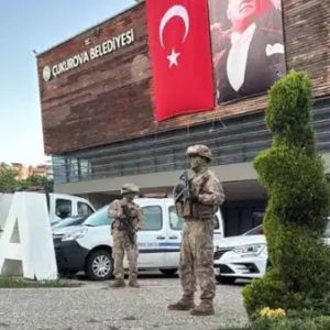 Çukurova Belediyesi’ne operasyon