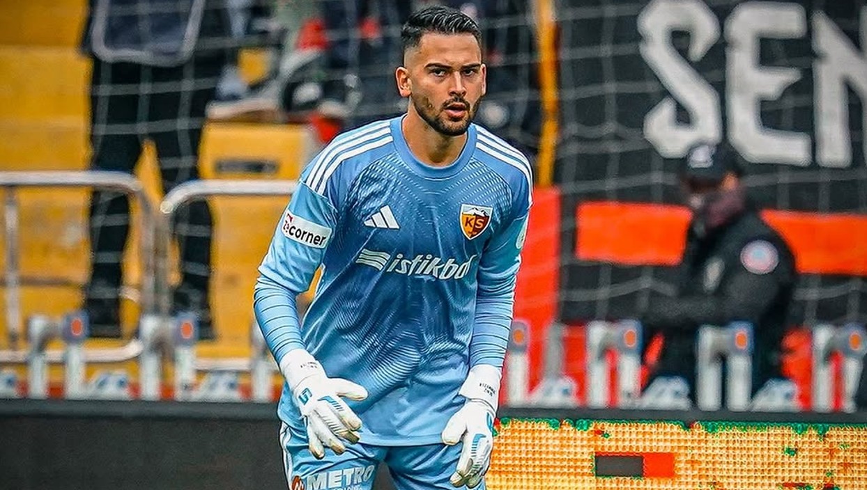 Hull City’ye Türk kaleci! Deniz Dönmezer, Ocak’ta imzayı atacak