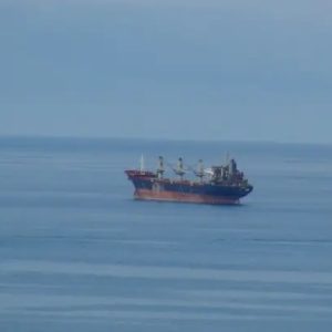 Dron saldırısına uğrayan gemi Giresun açıklarına sürüklendi