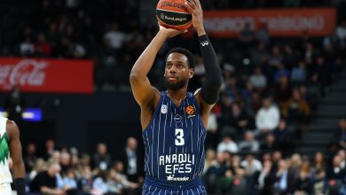 Anadolu Efes’ten çifte galibiyet!