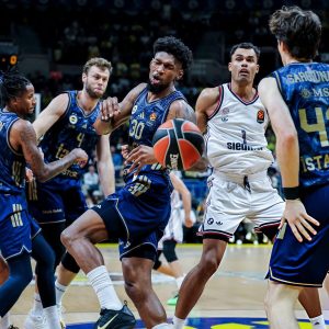 Fenerbahçe Tarfin, ligde evinde yıkıldı