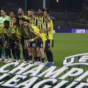 Fenerbahçe Villa Park’ta dağıldı!