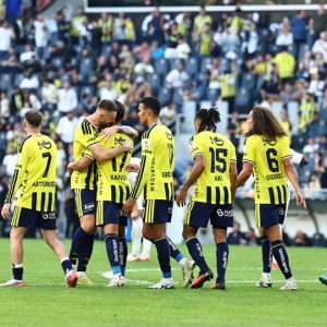 Fenerbahçe’yi milli araya kadar yoğun fikstür bekliyor