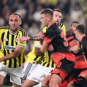 Kadıköy’de Fenerbahçe’ye son dakika şoku