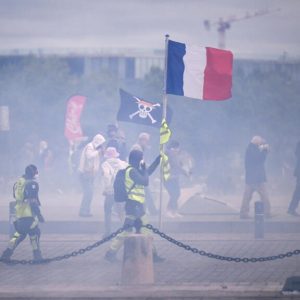 Fransa yeni protesto gününe hazırlanıyor