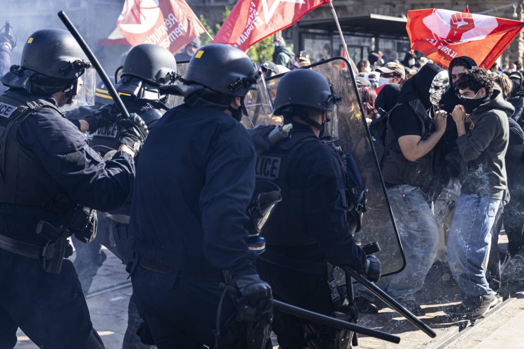 Fransa’da öğrenci eylemleri büyüdü! 1 fransa2 1024x682 1