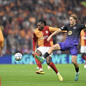 Galatasaray, Barcelona’ya önce kafa tuttu! Ardından dağıldı