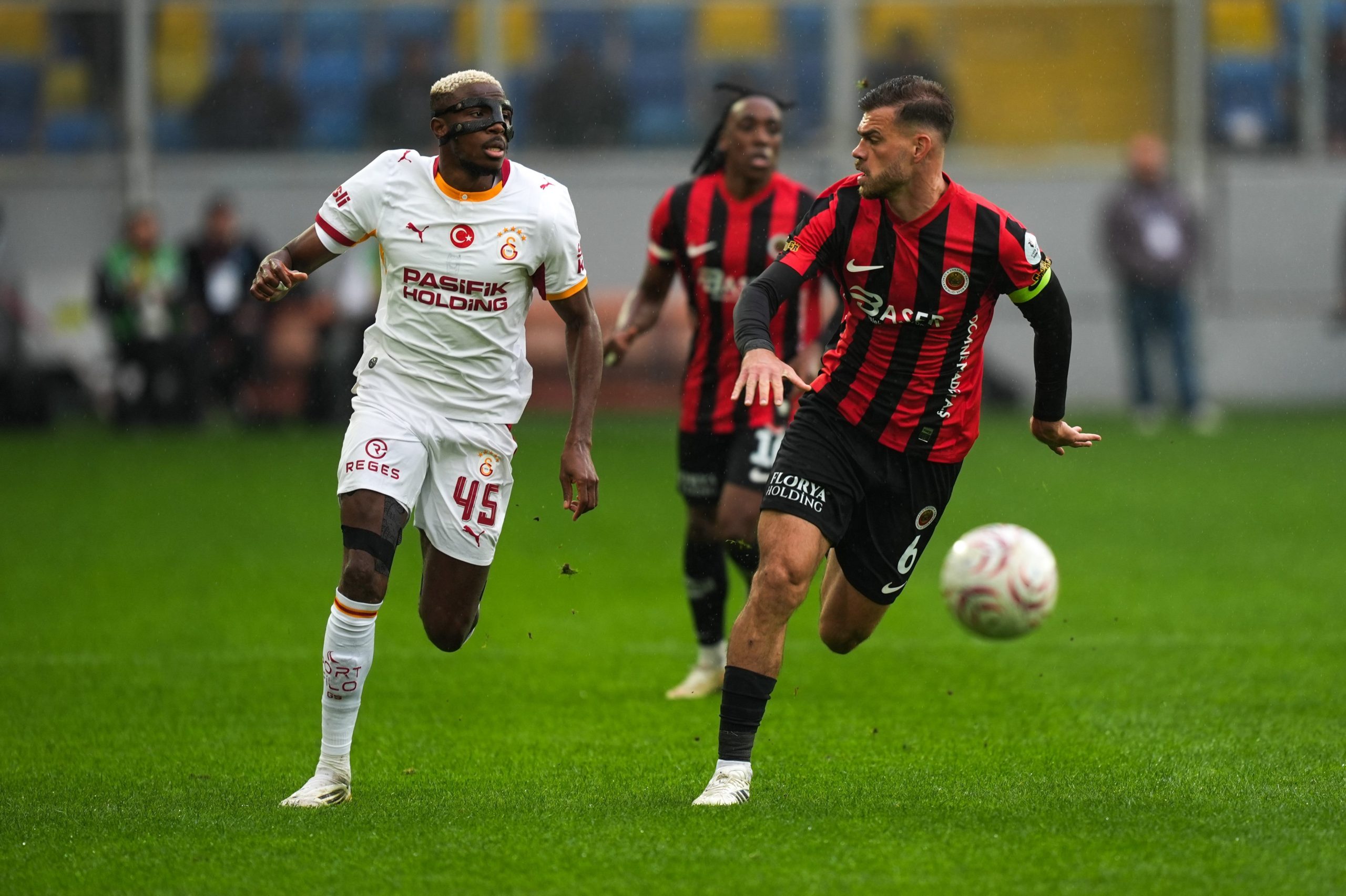 Galatasaray’ı, Gençlerbirliği deplasmanında Deniz Güldürdü