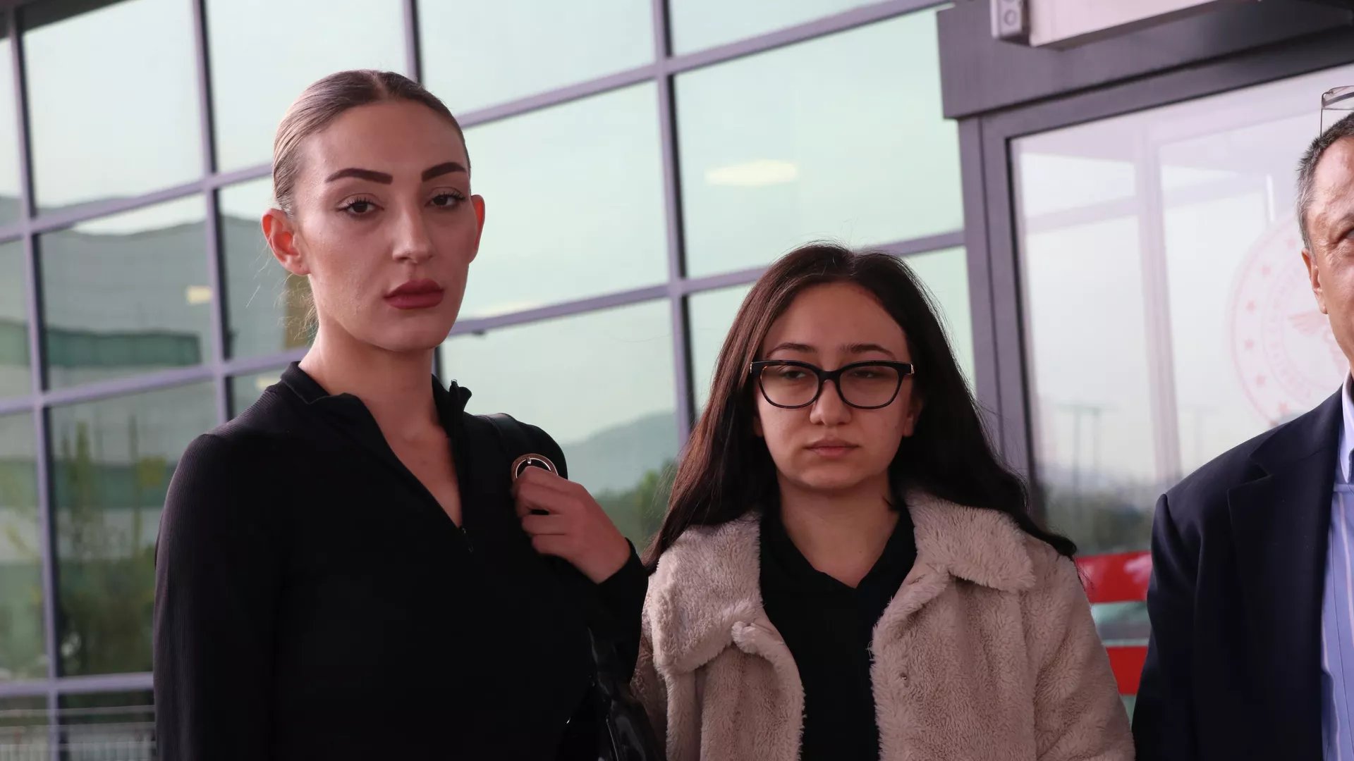 Şarkıcı Güllü davası! “Kızı attı, beni tehdit etti”