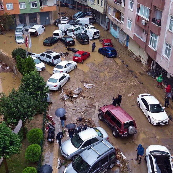 İstanbul’da sel felaketi: Can kaybı 4’e yükseldi