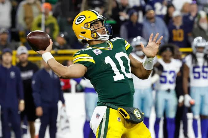 NFL’de haftanın özeti: Packers kazandı, Chiefs yoluna kayıpsız devam etti 1 NFL'in 6.haftasında Jordan Love, Dallas Cowboys karşısında iki touchdown üreterek Green Bay Packers’ın 23-13’lük galibiyetine liderlik etti.