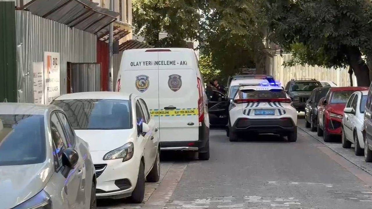 Kadıköy’de inşaattan düşen işçi hayatını kaybetti