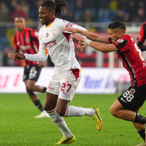 Galatasaraylı Rafael Leao’nun derbide oynaması zor