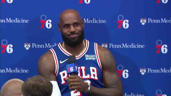 NBA’de perde açılıyor 2 LeBron James, Philadelphia 76ers formasıyla kariyerinin yeni dönemine başlıyor.