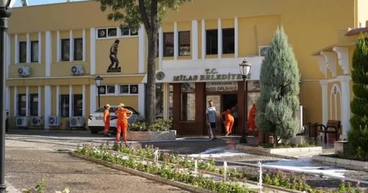 Milas Belediyesi’ne sabaha karşı polis operasyonu