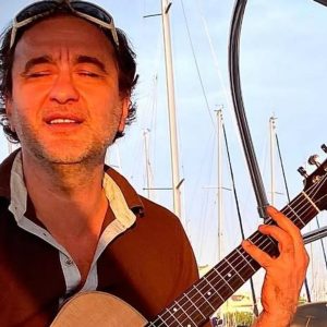 Şarkıcı Nev hayatını kaybetti