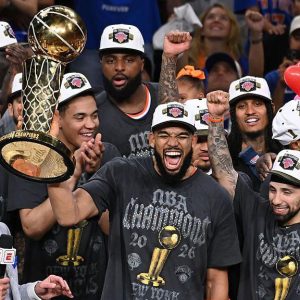 NBA’de perde açılıyor