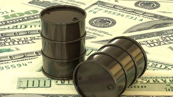 Küresel piyasalarda Orta Doğu'daki çatışmaların yeniden tırmanabileceğine ilişkin endişeler brent petrol fiyatlarını fırlattı