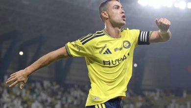 Cristiano Ronaldo bin gole koşarak gidiyor