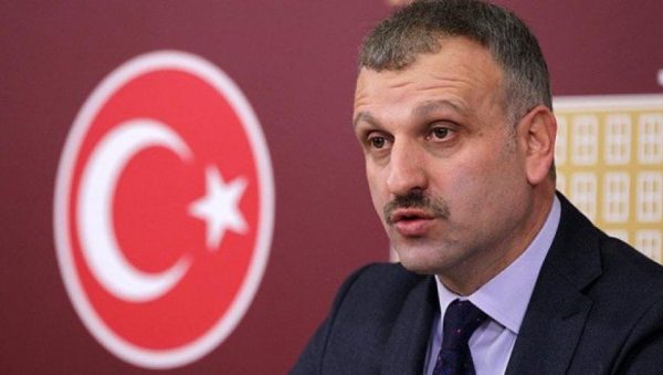 Cumhurbaşkanı Başdanışmanı Oktay Saral, Azerbaycan'a yönelik açıklamaları nedeniyle görevden alındığını doğruladı