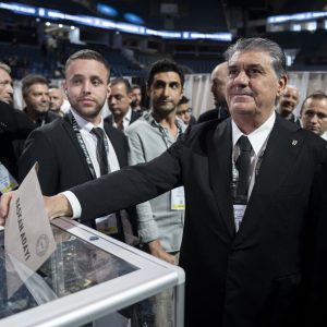 Serdal Adalı bir kez daha Beşiktaş Başkanı seçildi!