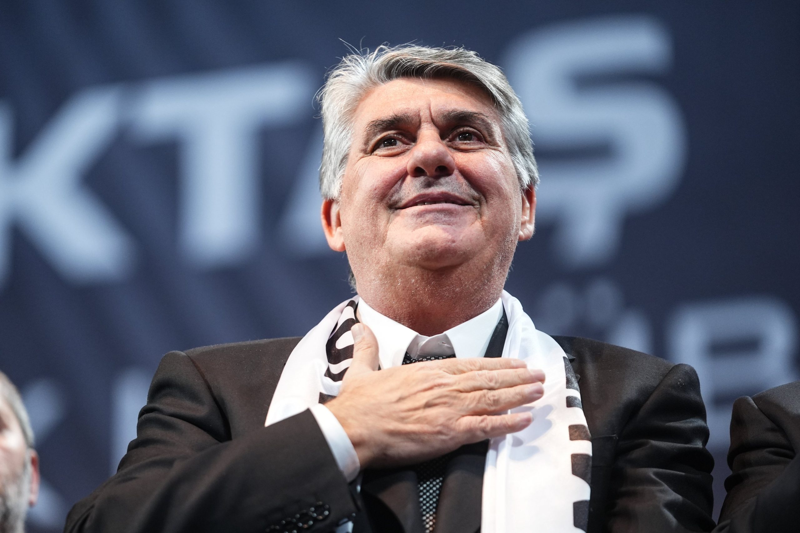 Beşiktaş Başkanı Serdal Adalı: Ligler gerekirse ertelensin!