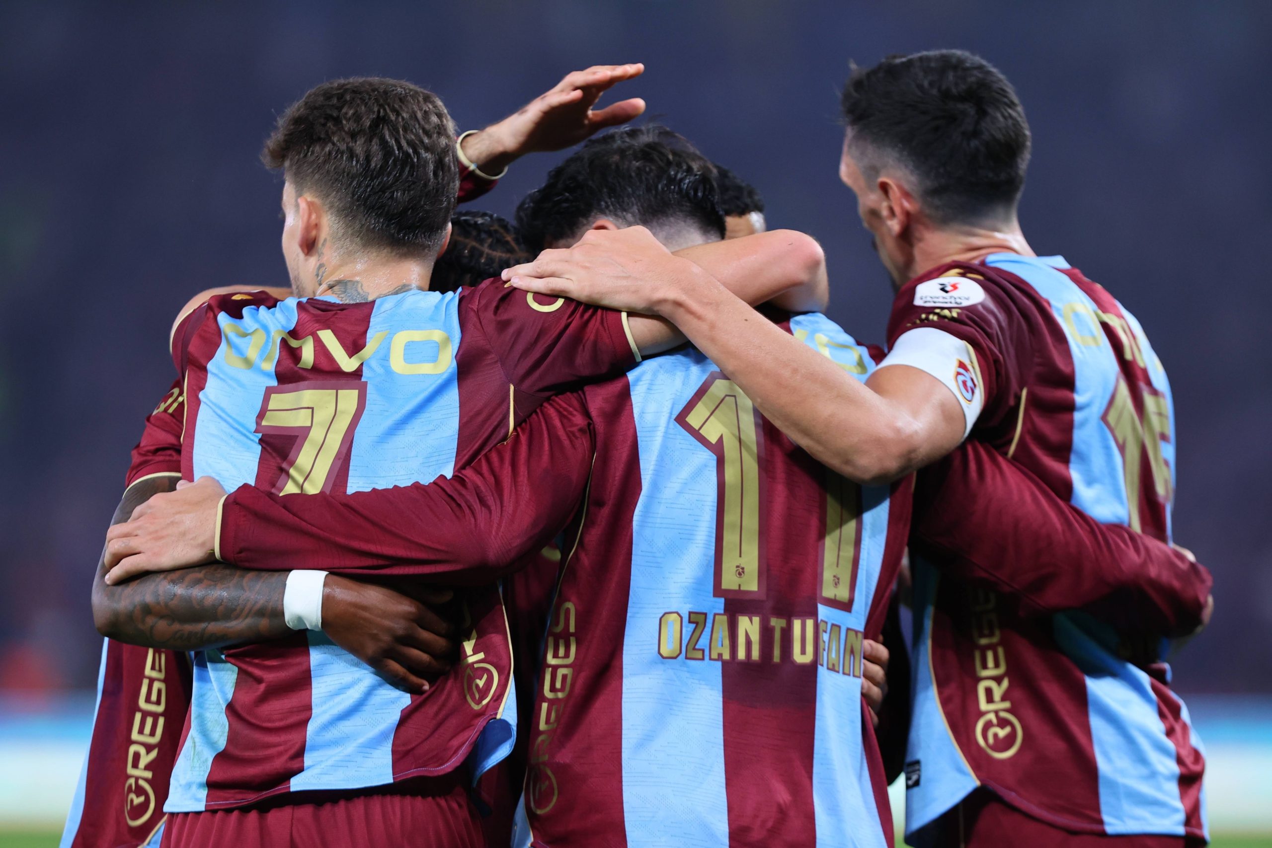Trabzonspor, Beşiktaş’ı devirdi